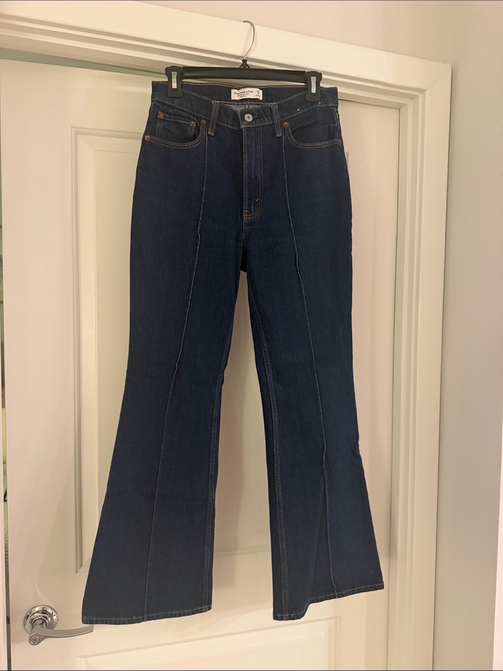 Abercrombie & Fitch The Vintage Flare High Rise